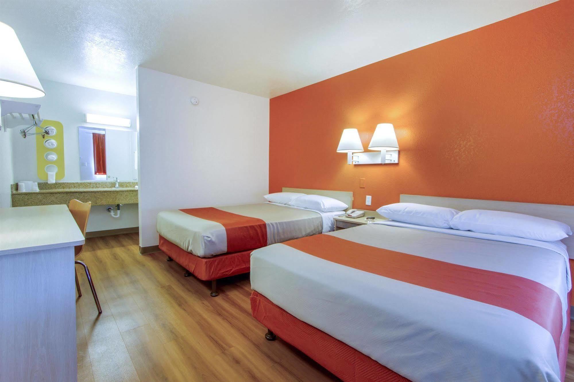 Phoenix Inn المظهر الخارجي الصورة