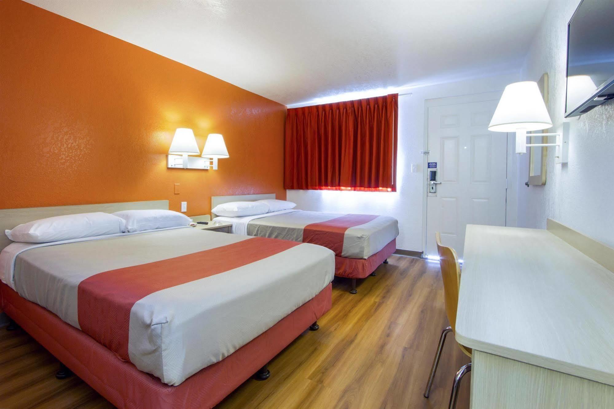 Phoenix Inn المظهر الخارجي الصورة