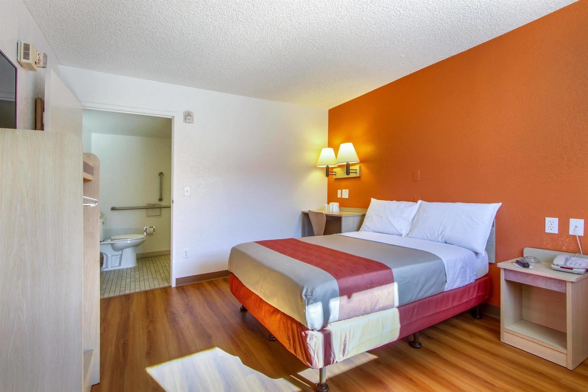Phoenix Inn المظهر الخارجي الصورة