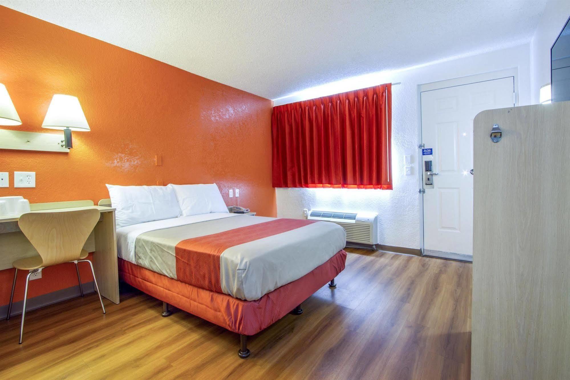Phoenix Inn المظهر الخارجي الصورة